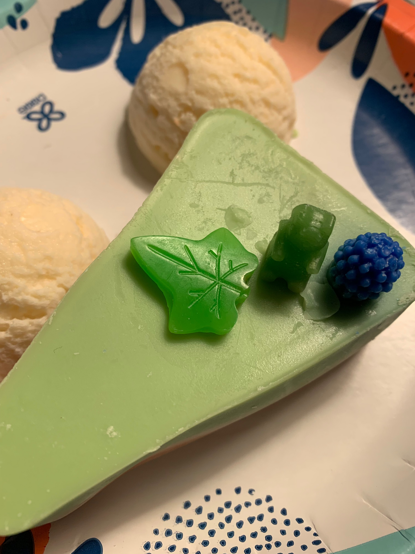 Lime Coconut with Gingerbread “Melting”